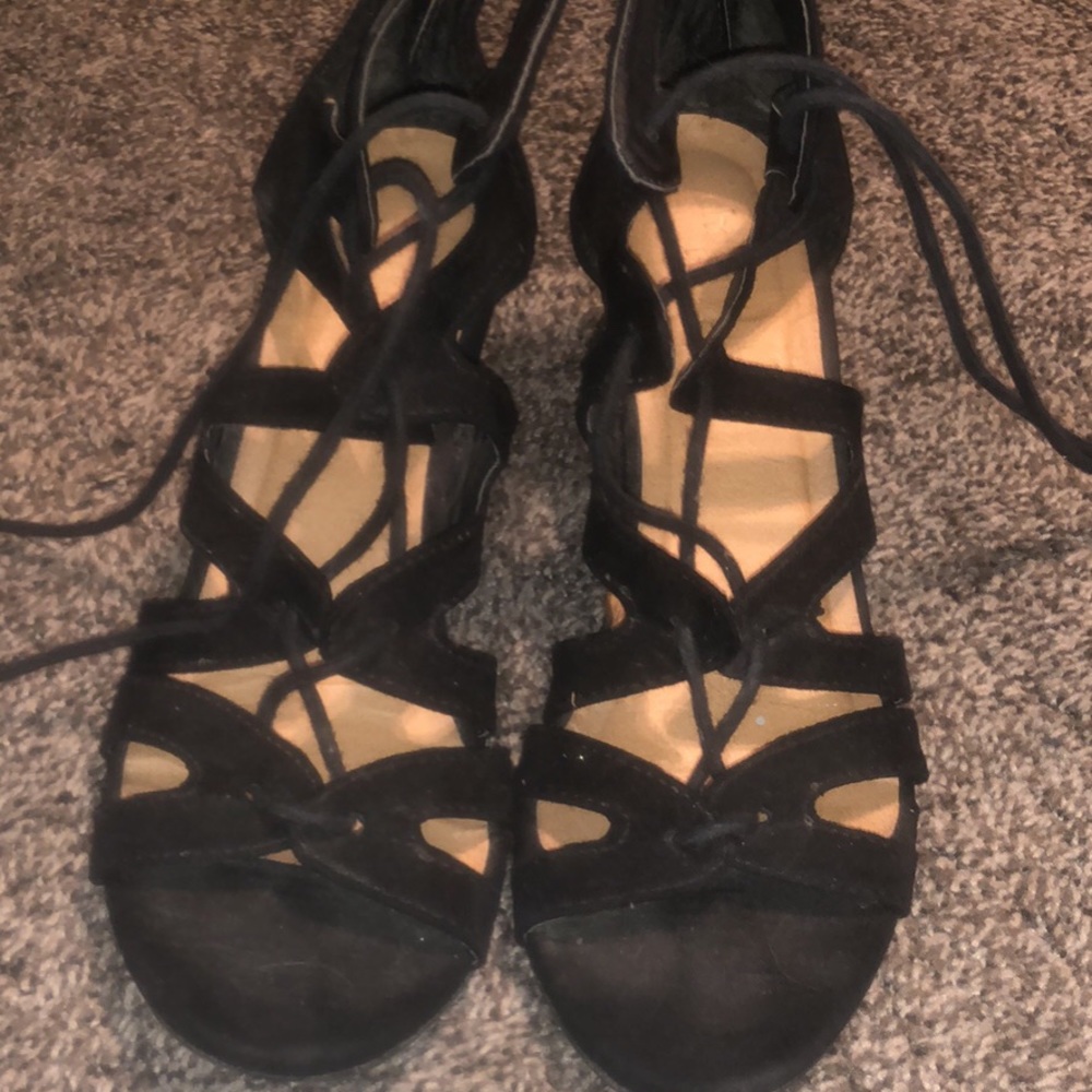 Black Wedged Sandals